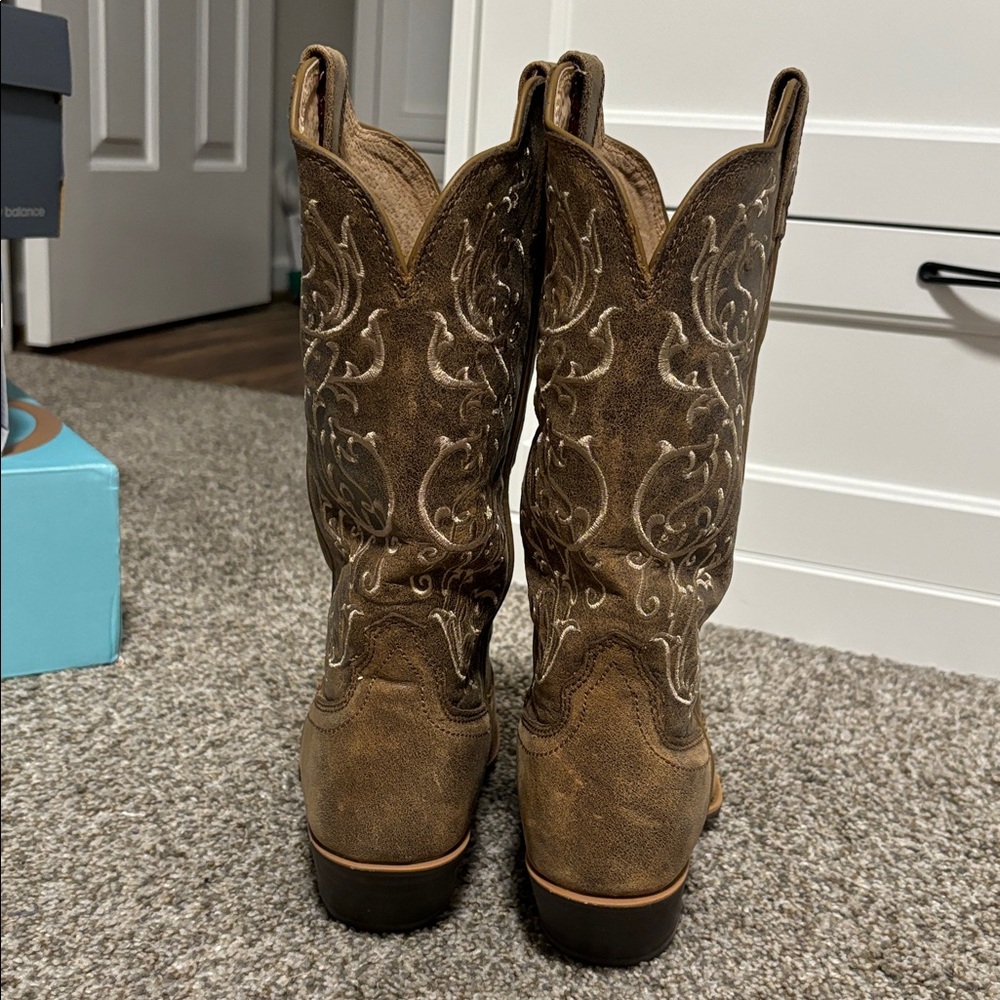Brown Embroidered Western Boots - image 2